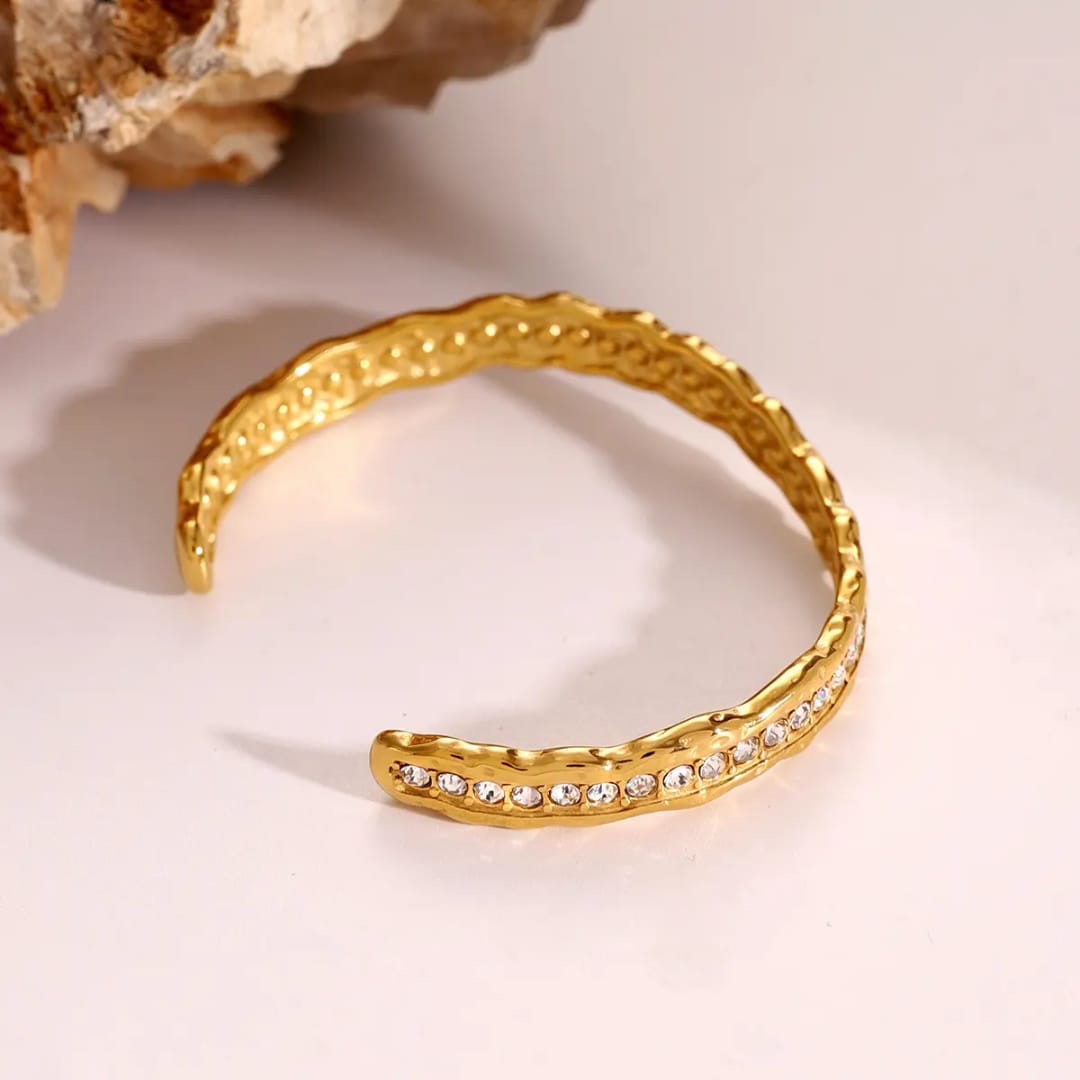 European hand cuff With American gold plated