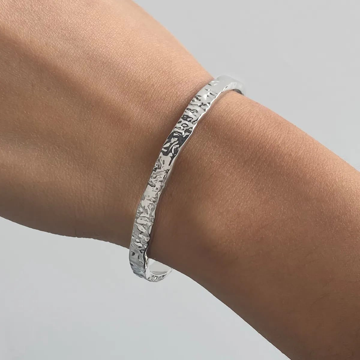 Rugged chrome hand cuff
